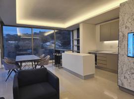 X-Tabarja hills modern apartment, hotel em Tabarja