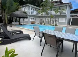 Linda casa na Barra do Sahy 1 (Litoral Norte SP)