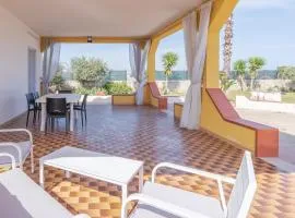 Charming House in Fontane Bianche with Private Garden