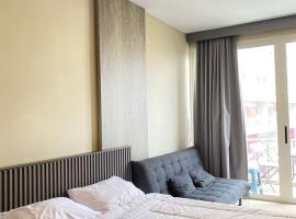 Nagoya Thamrin Apartment Tower B #05-15, hotel v destinaci Nagoya