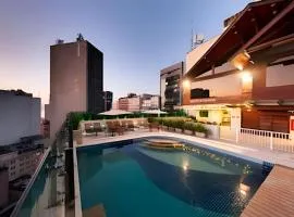 Studio c Piscina e Academia a 13 min de Copa.