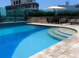 Studio c Piscina e Academia a 13 min de Copa.