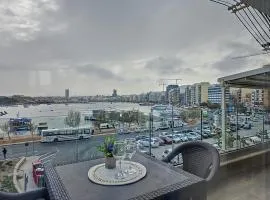 Seafront Sliema City Center Holiday Apartment