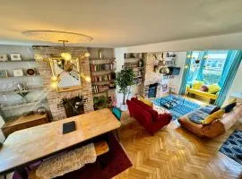 Eclectic seaside 4 bedroom artists residence