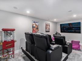 Walk to Water Park Game Room & Movie Theater, casa de campo em Gretna