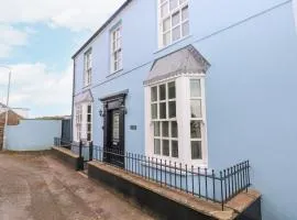 Crown Cottage