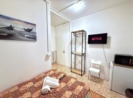 Netflix - Vicino al Centro - Via Rometta Suite, hotel v destinaci Sassuolo