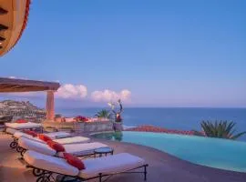 Beautiful Villa Fully Staffed & Steps From Swimmable Beach in Villas Del Mar
