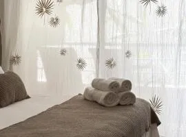 New India Apartment, con amenities, central by BEDBOOK