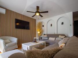 Marina de Casares Beach House, hotel en San Luis de Sabinillas