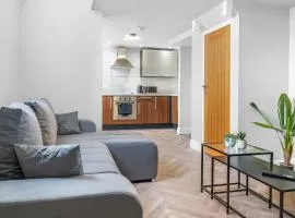 St George's Quarter - Luxury Stays - Duplex - FREE PARKING - Home From Home - FREE WIFI - Newly Renovated - Moorfeilds