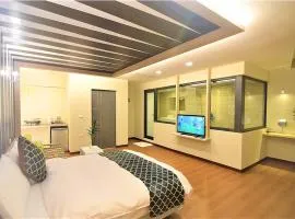 No. 21 Jiaoxi Hot Spring Homestay