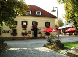 Kronenwirt, hotel poblíž významného místa Gurk Cathedral, Gurk