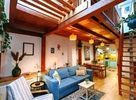 Frida Old Town Apartment with private parking
