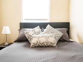 Lovely 3BR Homewith free parking-WALK to WP Gate, Hotel in Highland Falls