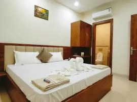 Hotel Babylon Elegance near krishna janam bhoomi