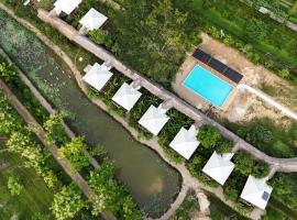 Tropical Magnolia, hotel com piscina em Hellgate