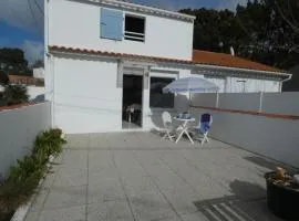 Maison de vacances à Fromentine proche plage, quartier prisé, terrasse, parking - FR-1-540-319