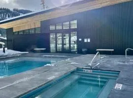 Lake Condo Big Sky Ski Resort - Heated Pool Access
