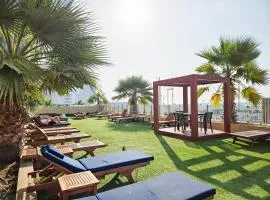Fabulous 1BR in Dubai Marina near Beach With Sea Views