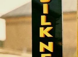 Silk Nest Hotel