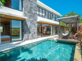 Villa Asri - Incredible Tropical 3BR close to Nyanyi beach!