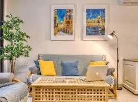 Modern 2 Bedroom Sliema Apt with Parking & close to the Sea