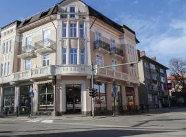 Corner House