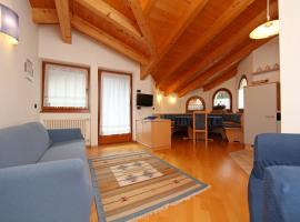 Cesa Mattias - Appartamenti a Canazei, villa in Canazei