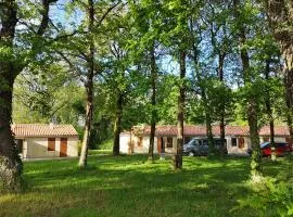 Joli Cottage Tiny en forêt au Village Vacances