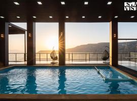 StayVista at Auburn Dusk with BBQ & Pool, hotel v destinaci Panchgani