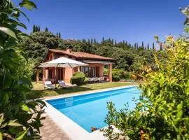 Villa with Private Pool and Garden