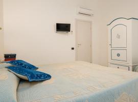 Sweet Dreams Rooms, hotel in Olbia