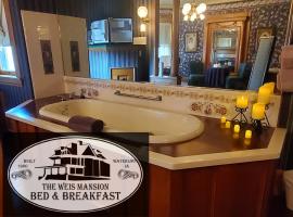 The Weis Mansion Bed and Breakfast, hotel di Waterloo