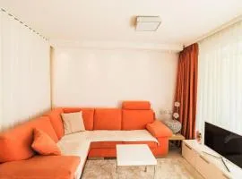 Apartment Cristal-4 by Interhome