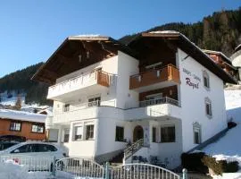 Apartment Apart Garni Royal-2 by Interhome