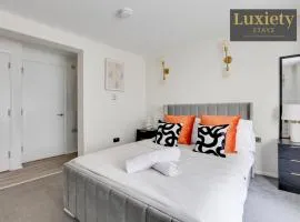 Sunny & Charming Studio City Centre Nr High Street by Luxiety Stays