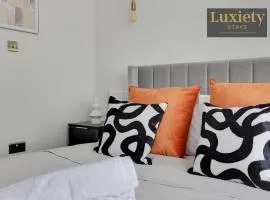 Sunny & Charming Studio City Centre Nr High Street by Luxiety Stays
