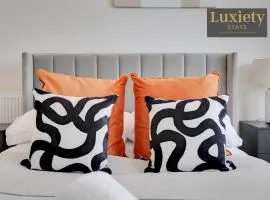 Chic & Stylish Studio City Centre Nr High St by Luxiety Stays