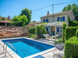 Casa Oliva by Kompas Villas