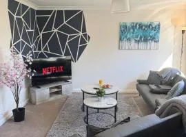 4BR Home Free Parking Long stays Contractor friendly