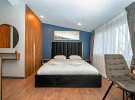 Cherry street oasis studio