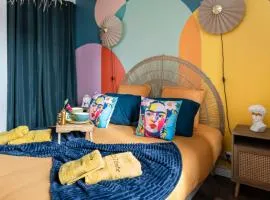 La Caliente love room