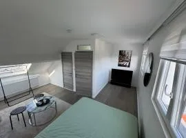 Qozyroom