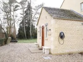 Polo Lodge - Coates, Cirencester