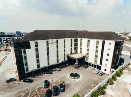 Mcdons Skye Hotel, Hotel mit Pools in Owerri