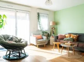 T2 apartment with garden near Paris