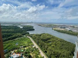 Luxury Sea View 1BR Oakwood Gold Coast PIK, hotel di Jakarta
