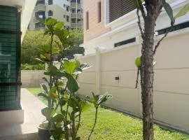 Large Family Villa Beach & Night Market Steps Away 20 Pax
