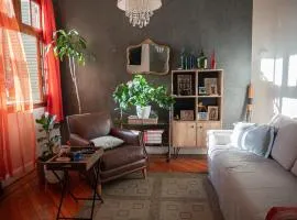 Habitacion privada para Mujer en departamento compartido "Un espacio con alma"
